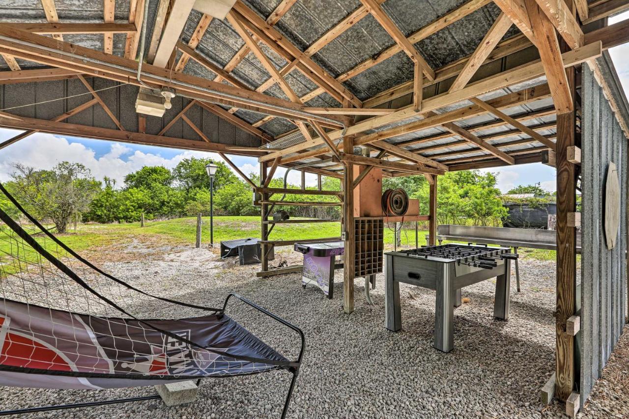 Authentic Clewiston Home With Outdoor Game Room 外观 照片