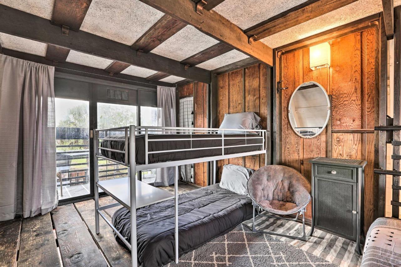 Authentic Clewiston Home With Outdoor Game Room 外观 照片